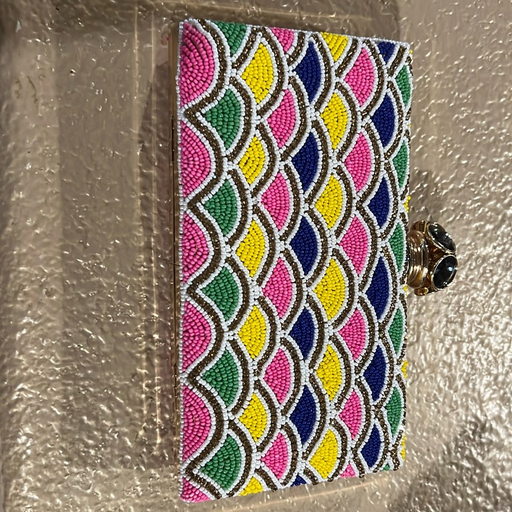 Beautiful multicolored clutch with beads includes gold chain